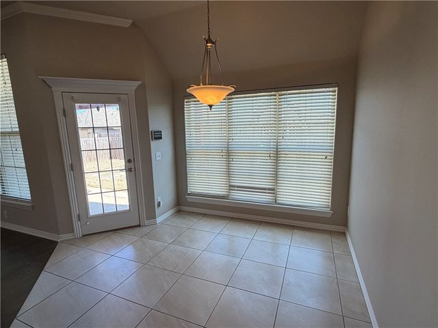 709 SW Barn Valley Road, Bentonville, AR 72712