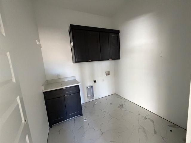 709 SW Barn Valley Road, Bentonville, AR 72712