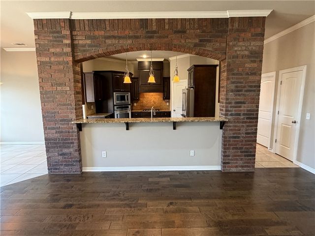 709 SW Barn Valley Road, Bentonville, AR 72712