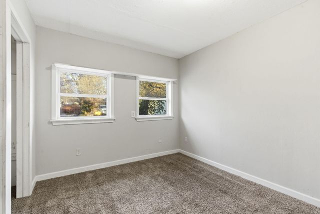 1203 W Mount Vernon Street, Springfield, MO 65806