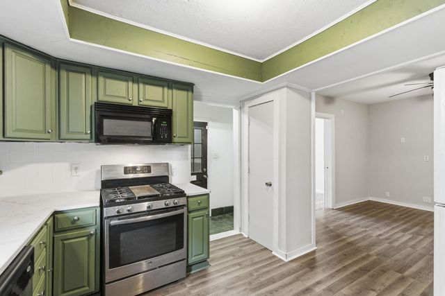 1203 W Mount Vernon Street, Springfield, MO 65806