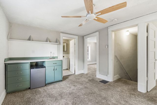 1203 W Mount Vernon Street, Springfield, MO 65806