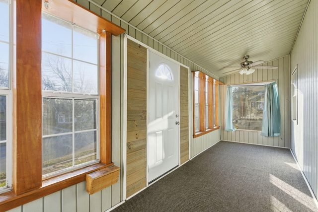 1203 W Mount Vernon Street, Springfield, MO 65806