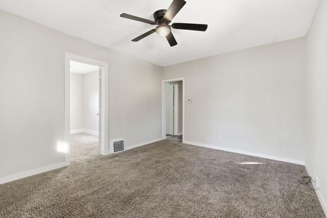 1203 W Mount Vernon Street, Springfield, MO 65806