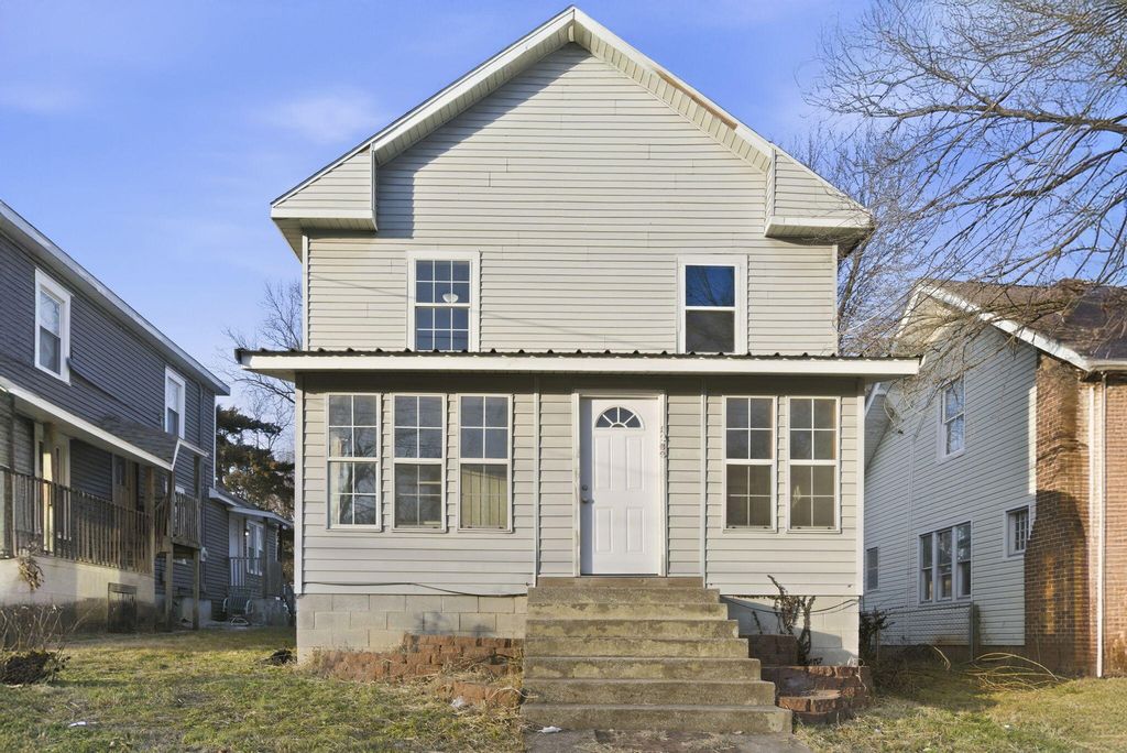 1203 W Mount Vernon Street, Springfield, MO 65806