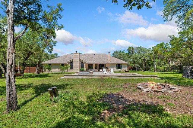 105 N Laurelwood DR, Austin, TX 78733