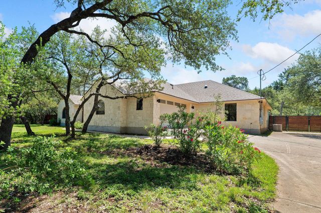 105 N Laurelwood DR, Austin, TX 78733