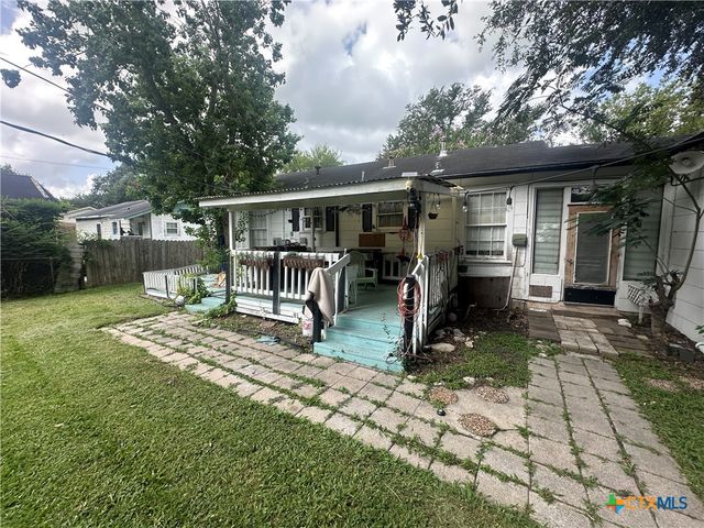 502 Tommy Drive, Port Lavaca, TX 77979