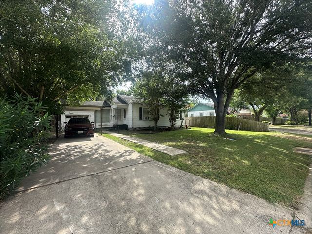 502 Tommy Drive, Port Lavaca, TX 77979