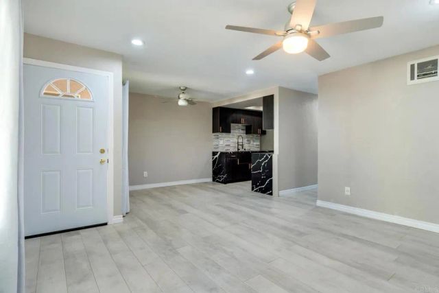 2828 Famosa Boulevard 104, San Diego, CA 92107