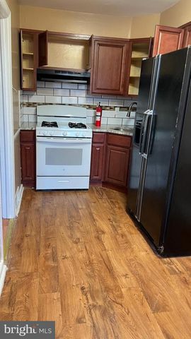 525 PAGE ST, West Deptford, NJ 08096