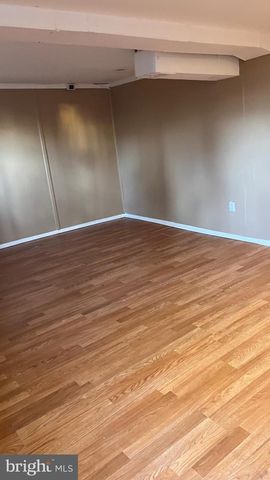 525 PAGE ST, West Deptford, NJ 08096