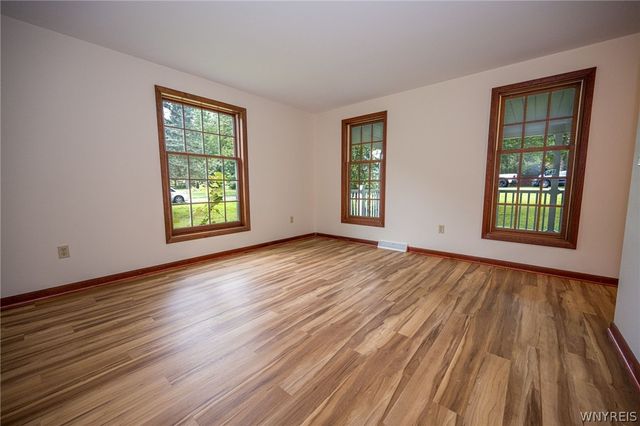 7321 Gerald Drive, Eden, NY 14075