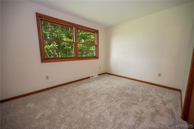 7321 Gerald Drive, Eden, NY 14075