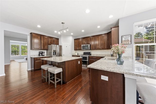 32819 Rebecca Lane, Avon Lake, OH 44012