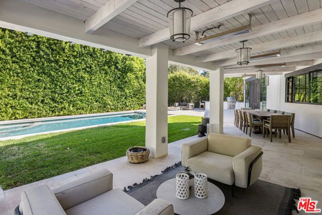 7651 Willow Glen Road, Los Angeles, CA 90046
