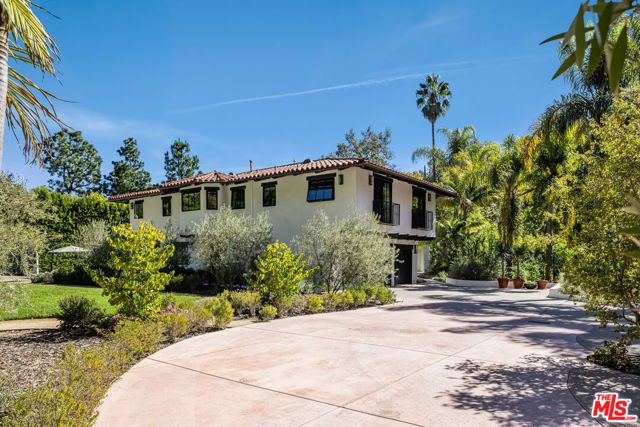 7651 Willow Glen Road, Los Angeles, CA 90046