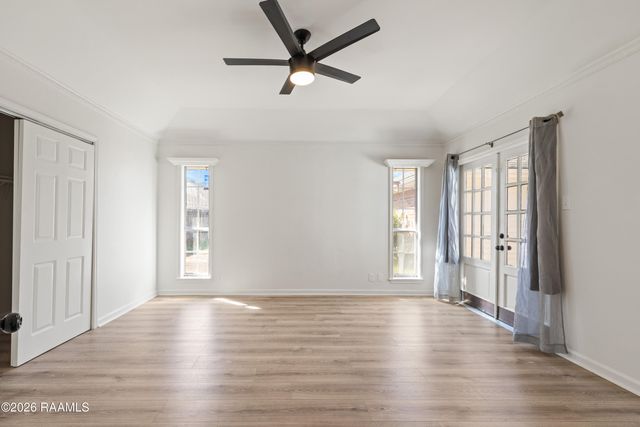 313 Wallingsford Circle, Youngsville, LA 70592