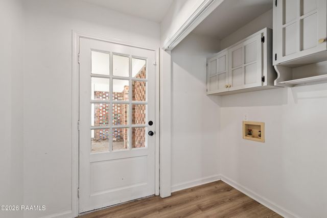 313 Wallingsford Circle, Youngsville, LA 70592