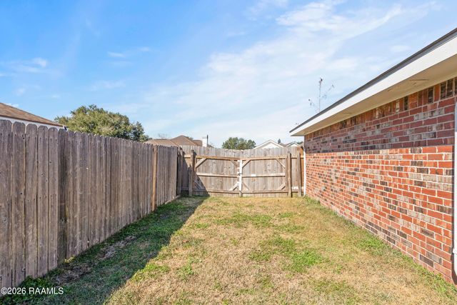 313 Wallingsford Circle, Youngsville, LA 70592