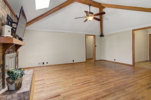 604 Baker Drive, Hurst, TX 76054