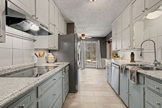 604 Baker Drive, Hurst, TX 76054