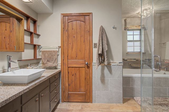 604 Baker Drive, Hurst, TX 76054