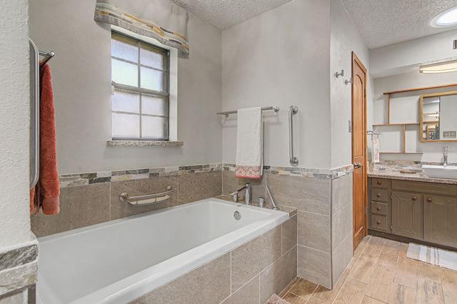 604 Baker Drive, Hurst, TX 76054