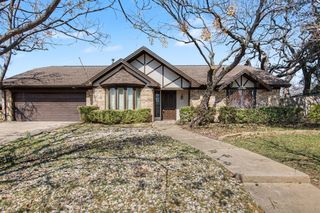 604 Baker Drive, Hurst, TX 76054