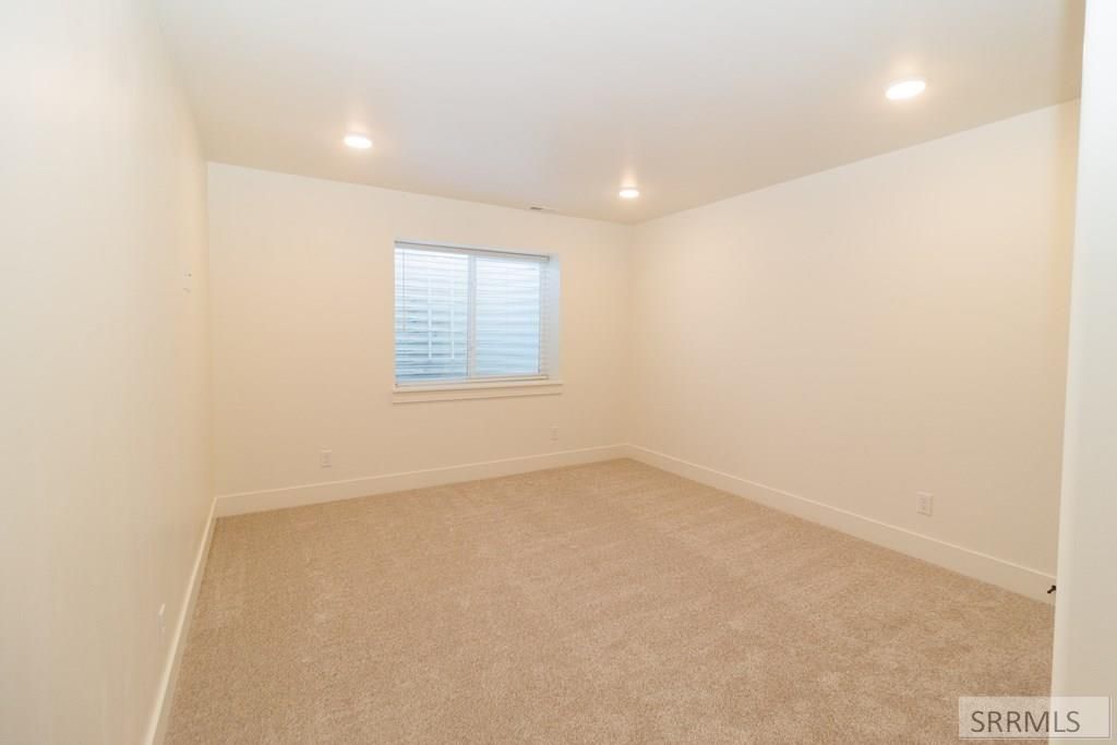 Image 27 of property listing at 2889 N Curlew Drive, Idaho Falls, ID 83406