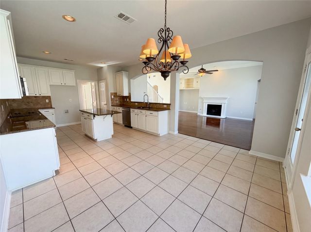 1412 Spring Ridge Lane, Flower Mound, TX 75028