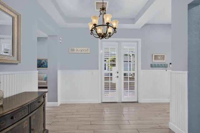 110 Via Veracruz, Jupiter, FL 33458
