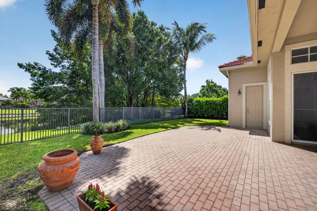 110 Via Veracruz, Jupiter, FL 33458