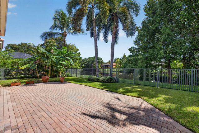 110 Via Veracruz, Jupiter, FL 33458