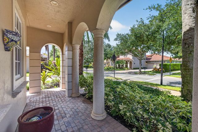 110 Via Veracruz, Jupiter, FL 33458