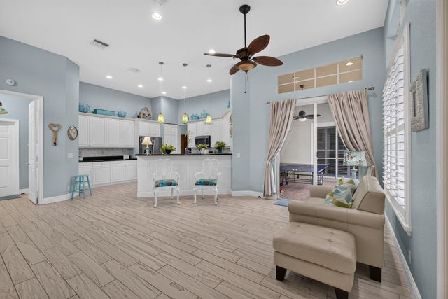 110 Via Veracruz, Jupiter, FL 33458