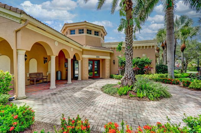 110 Via Veracruz, Jupiter, FL 33458
