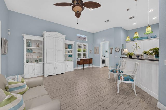110 Via Veracruz, Jupiter, FL 33458