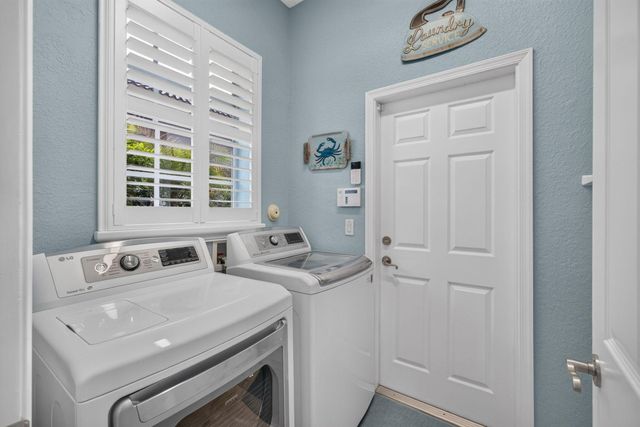 110 Via Veracruz, Jupiter, FL 33458