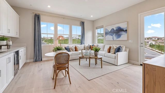 24325 Camino Oceano, Valencia, CA 91354