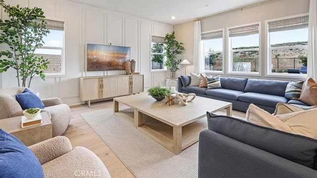 24325 Camino Oceano, Valencia, CA 91354
