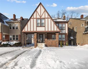 2258 Northland Avenue Down, Lakewood, OH 44107