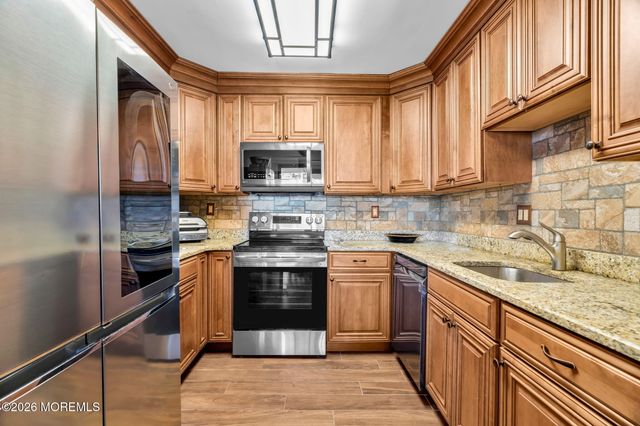 1 Scenic Drive 1105, Highlands, NJ 07732