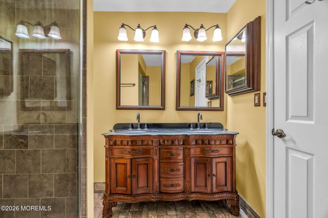 1 Scenic Drive 1105, Highlands, NJ 07732