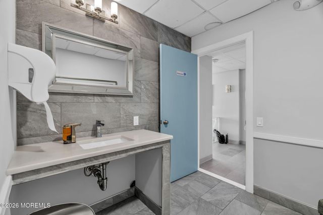 1 Scenic Drive 1105, Highlands, NJ 07732