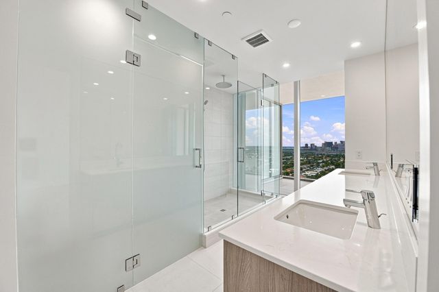 153 N Seabreeze Boulevard 2404, Fort Lauderdale, FL 33304