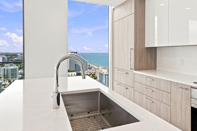 153 N Seabreeze Boulevard 2404, Fort Lauderdale, FL 33304