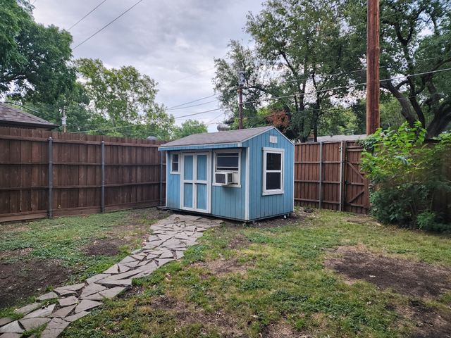 100 N Gentle Drive, Richardson, TX 75080