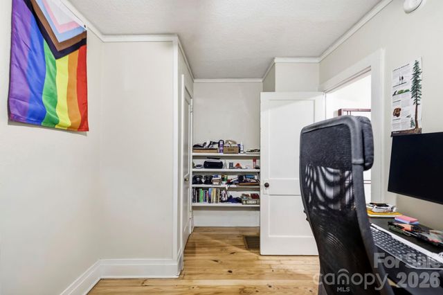 65 King Street, Asheville, NC 28804