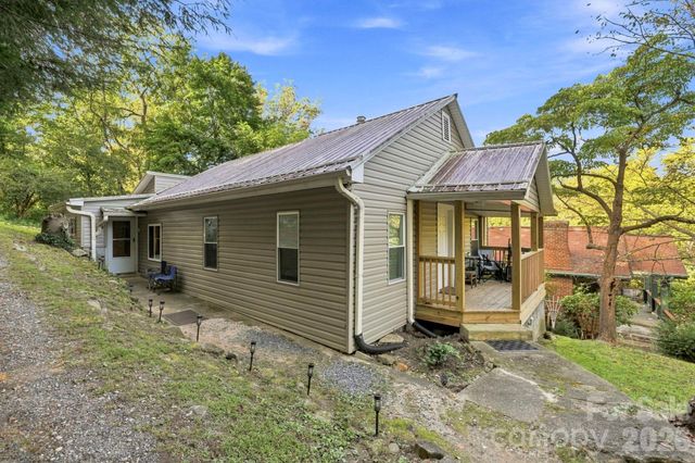 65 King Street, Asheville, NC 28804